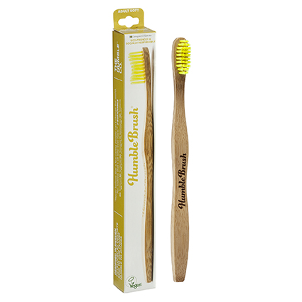Humble Brush Bamboe tandenborstel voor volwassenen met gele borstelharen en doosje